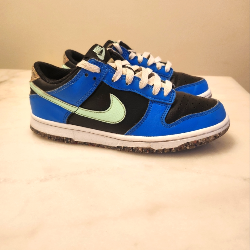 Nike Dunk Low SE GS “Black/Mint Foam/Light Photo Blue” Size 4.5Y DR0165-001